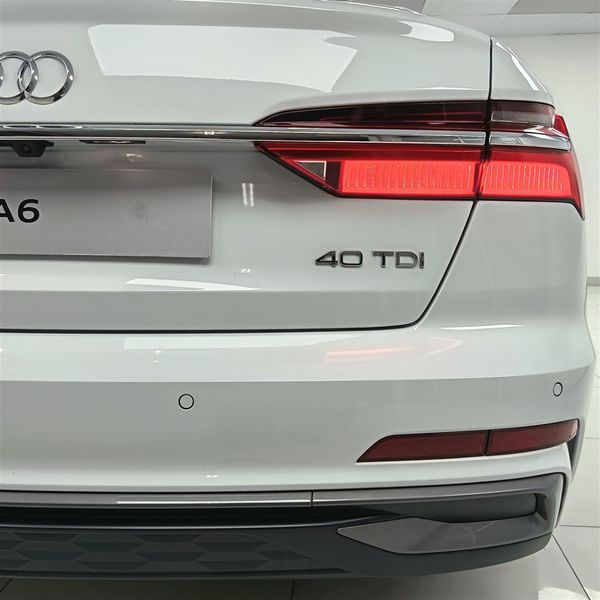 2026-Audi-A6-S-Line-quattro-Auto-40-TDI-140kW image:11