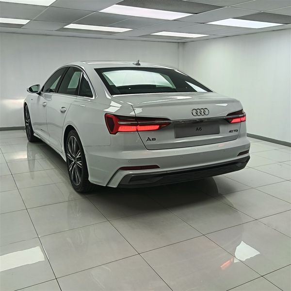 2026-Audi-A6-S-Line-quattro-Auto-40-TDI-140kW image:4