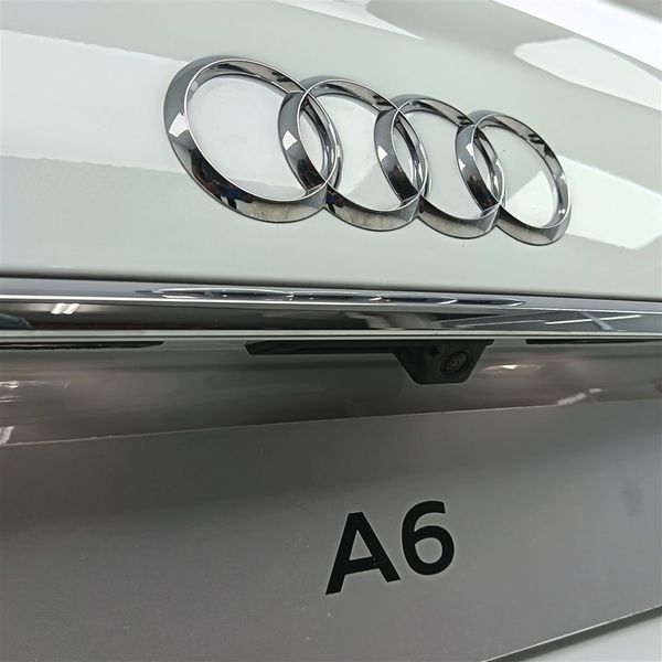 2026-Audi-A6-S-Line-quattro-Auto-40-TDI-140kW image:7