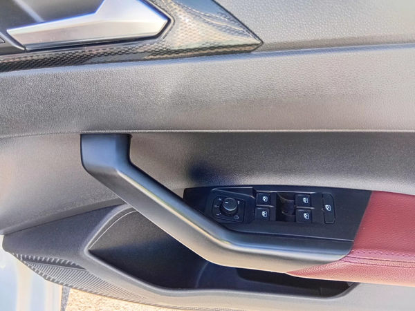 2022-Volkswagen-Polo-10-TSI-Life image:17