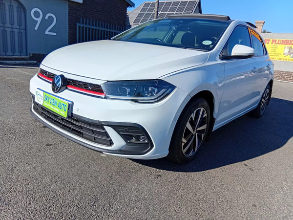 2022-Volkswagen-Polo-10-TSI-Life image:1