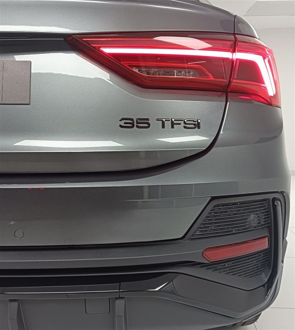 2026-Audi-Q3-Sportback-Black-Edition-35-TFSI image:10