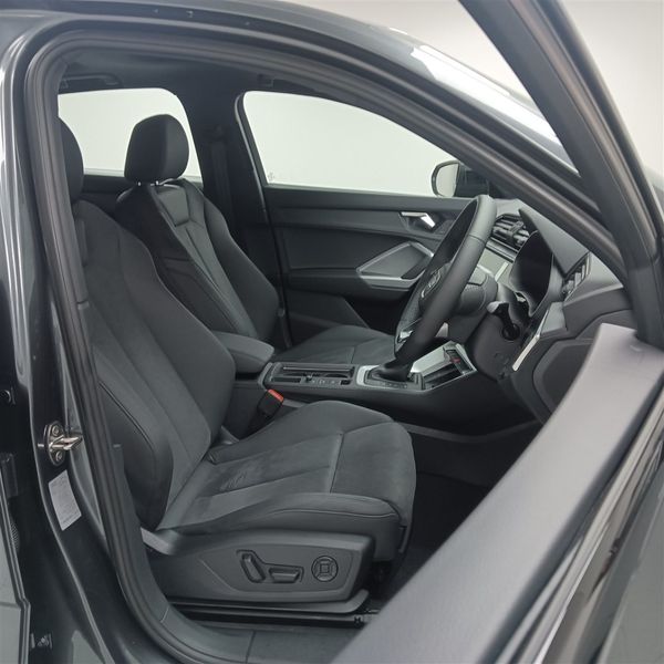2026-Audi-Q3-Sportback-Black-Edition-35-TFSI image:21