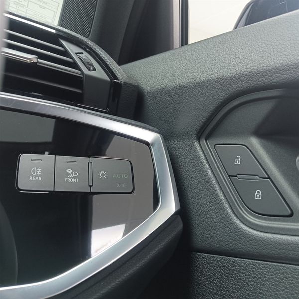 2026-Audi-Q3-Sportback-Black-Edition-35-TFSI image:31
