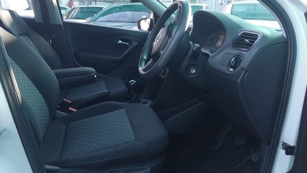 2024-Volkswagen-Polo-Vivo-14-Comfortline-5-dr-Manual image:2