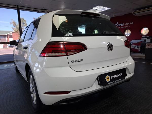 2019-Volkswagen-Golf-VII-10-TSI-Trendline image:16