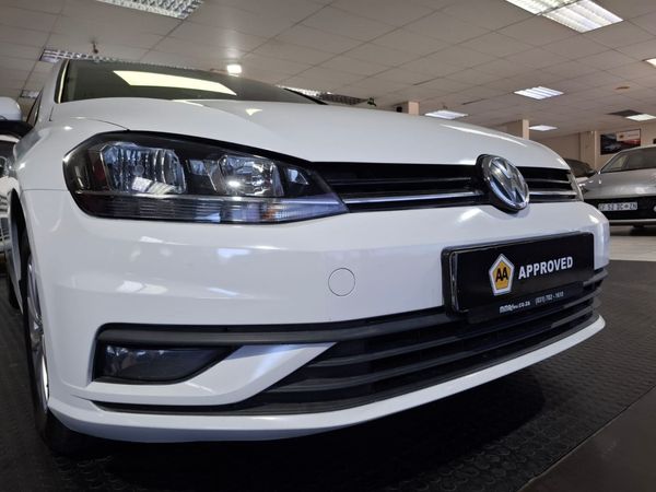2019-Volkswagen-Golf-VII-10-TSI-Trendline image:20
