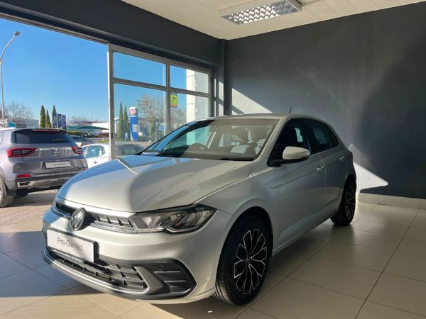 2022-Volkswagen-Polo-10-TSI image:1