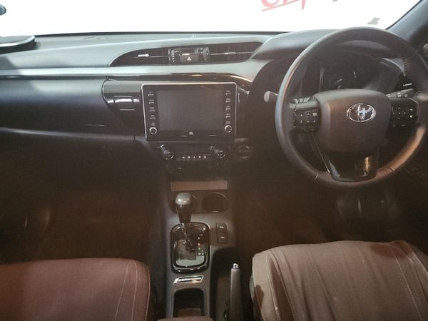 2025-Toyota-Hilux-28-GD-6-RB-Legend-55-4x4-Auto-Double-Cab image:5