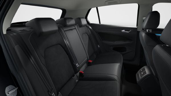 2026-Volkswagen-Golf-14-TSI-Life-Auto-110kw image:10