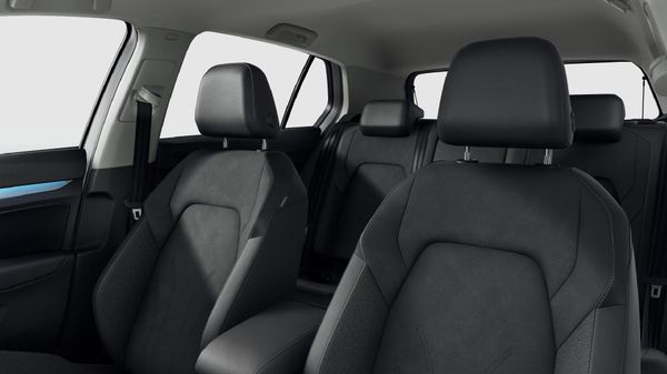 2026-Volkswagen-Golf-14-TSI-Life-Auto-110kw image:9