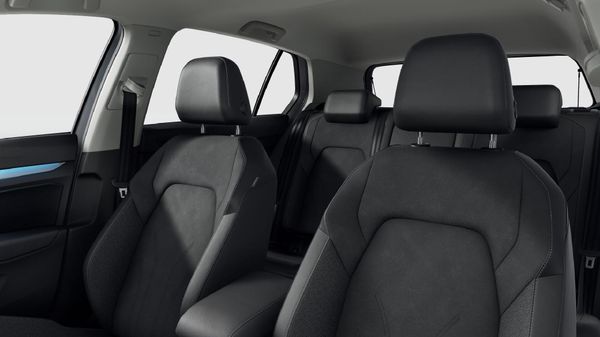 2026-Volkswagen-Golf-14-TSI-Life-Auto-110kw image:9