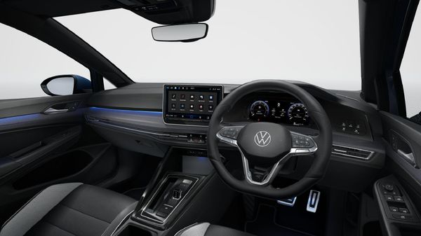 2026-Volkswagen-Golf-14-TSI-R-Line-Auto-110kw image:11