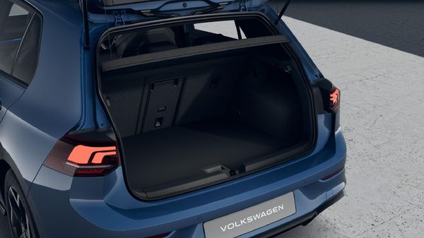 2026-Volkswagen-Golf-14-TSI-R-Line-Auto-110kw image:4