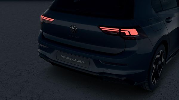 2026-Volkswagen-Golf-14-TSI-R-Line-Auto-110kw image:5