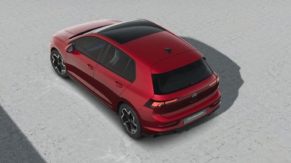 2026-Volkswagen-Golf-14-TSI-R-Line-Auto-110kw image:3