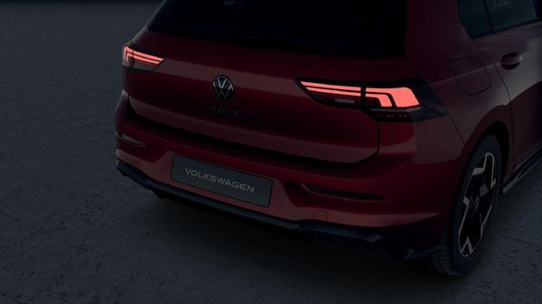 2026-Volkswagen-Golf-14-TSI-R-Line-Auto-110kw image:5