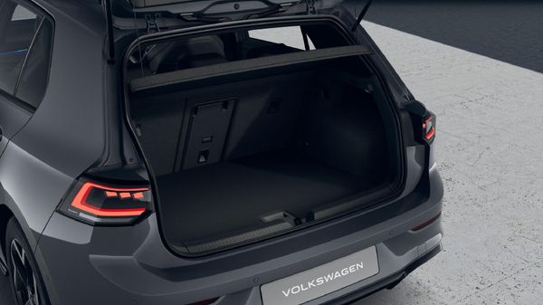 2026-Volkswagen-Golf-14-TSI-R-Line-Auto-110kw image:4