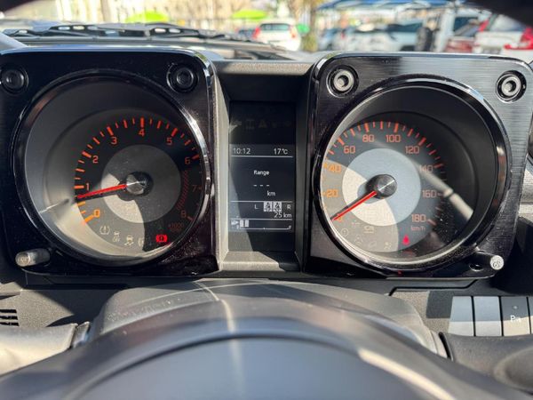 2026-Suzuki-Jimny-15-GLX-AllGrip-5-Door image:11