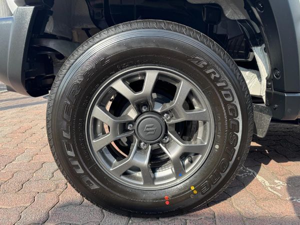 2026-Suzuki-Jimny-15-GLX-AllGrip-5-Door image:18