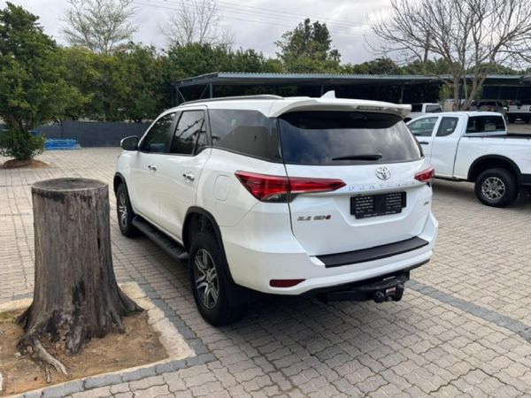 2021-Toyota-Fortuner-24-GD-6-4x4-Auto image:4