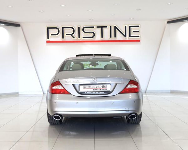 2008-Mercedes-Benz-CLS-350 image:4