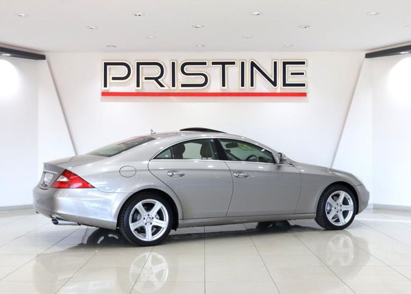 2008-Mercedes-Benz-CLS-350 image:5