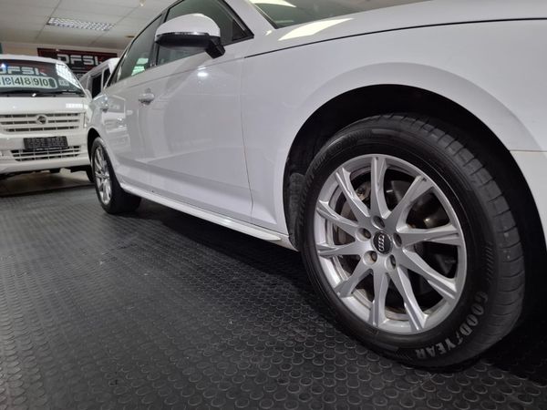 2017-Audi-A4-20-TDI-Auto-40-TDI image:17
