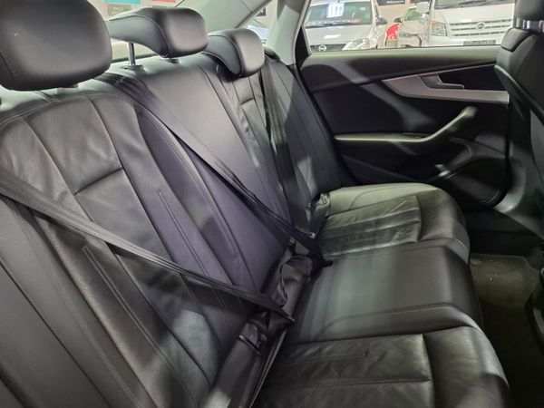 2017-Audi-A4-20-TDI-Auto-40-TDI image:8