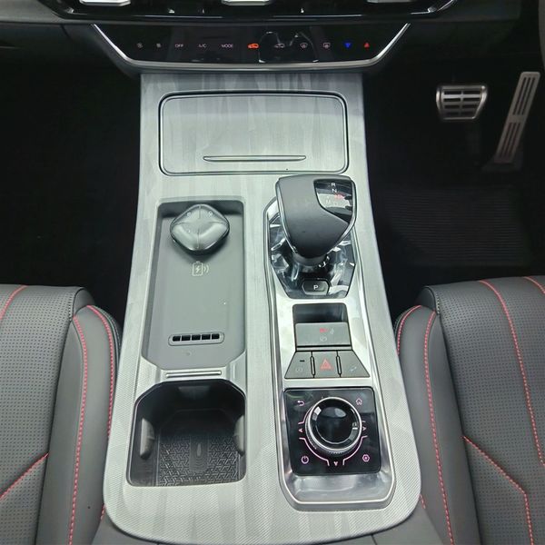 2026-Jetour-Dashing-15T-Momentum image:19