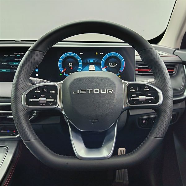 2026-Jetour-Dashing-15T-Momentum image:33
