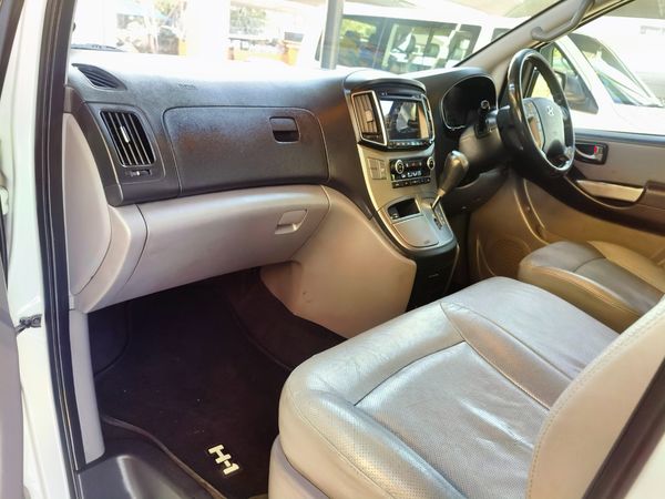 2018-Hyundai-H-1-25-CRDi-Elite-Auto image:19