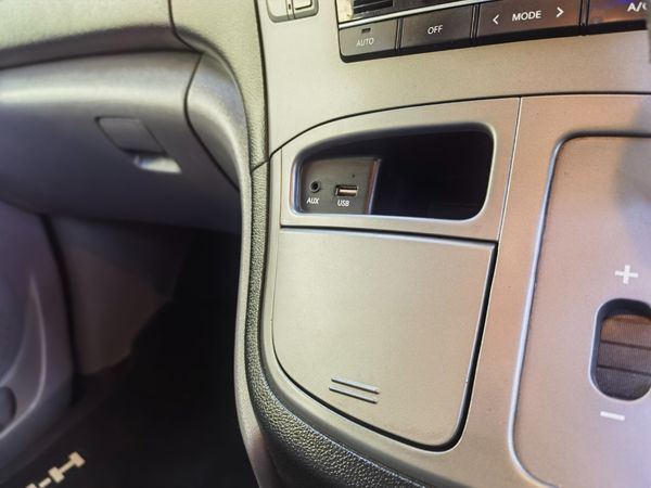 2018-Hyundai-H-1-25-CRDi-Elite-Auto image:24