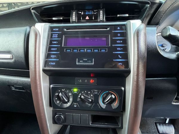 2018-Toyota-Fortuner-24-GD-6-Raised-Body-Auto image:16