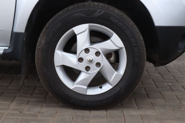 2014-Renault-Duster-16-Dynamique image:9