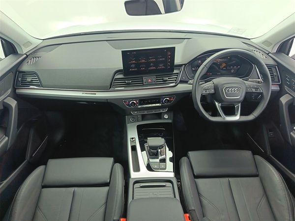 2026-Audi-Q5-Sportback-quattro-Black-Edition-40-TDI image:21