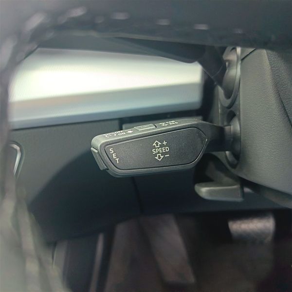 2026-Audi-Q5-Sportback-quattro-Black-Edition-40-TDI image:37