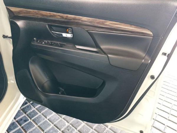 2021-Suzuki-Ertiga-15-GLX-Auto image:13