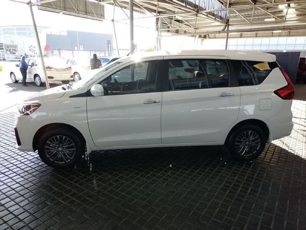 2021-Suzuki-Ertiga-15-GLX-Auto image:3
