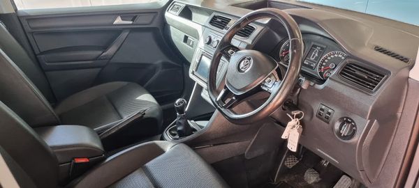 2019-Volkswagen-Caddy-10-TSI-Trendline image:11
