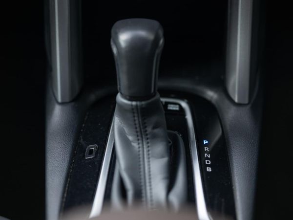 2025-Toyota-Corolla-Cross-18-XS-Hybrid image:14