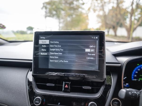 2025-Toyota-Corolla-Cross-18-XS-Hybrid image:19
