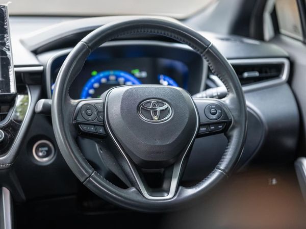 2025-Toyota-Corolla-Cross-18-XS-Hybrid image:21