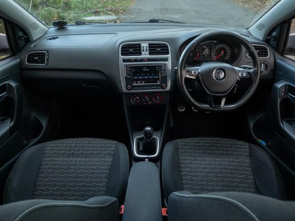 2022-Volkswagen-Polo-Vivo-16-Maxx-5-dr image:13