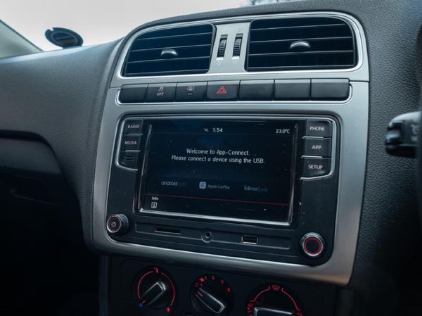 2022-Volkswagen-Polo-Vivo-16-Maxx-5-dr image:22