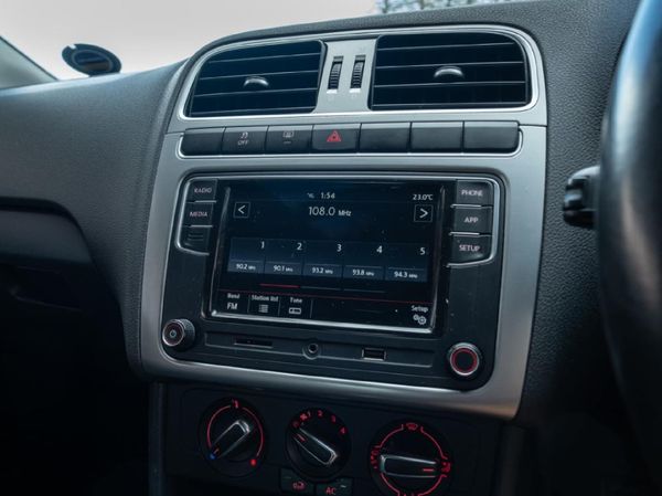 2022-Volkswagen-Polo-Vivo-16-Maxx-5-dr image:23