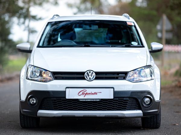 2022-Volkswagen-Polo-Vivo-16-Maxx-5-dr image:8