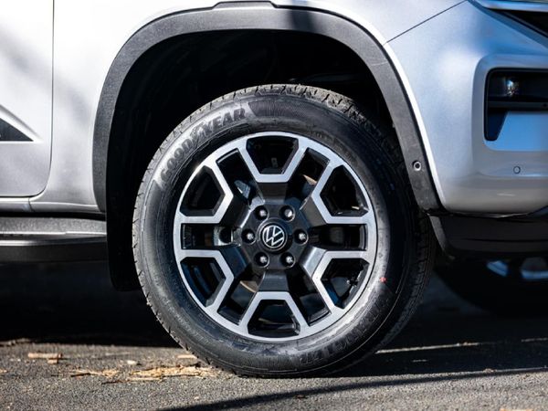 2024-Volkswagen-Amarok-30-TDI-V6-184kW-4Motion-Panamericana-Auto-Double image:12