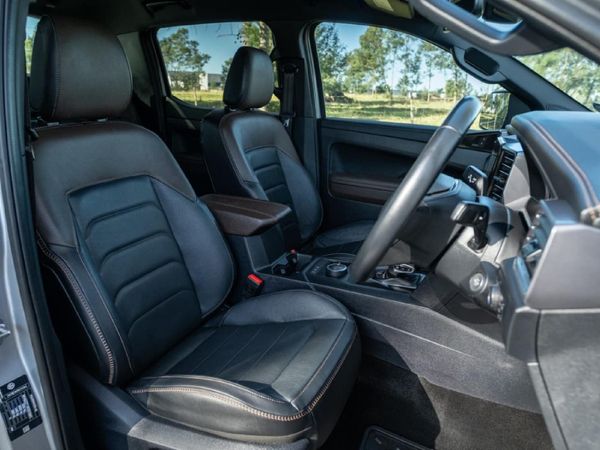 2024-Volkswagen-Amarok-30-TDI-V6-184kW-4Motion-Panamericana-Auto-Double image:17