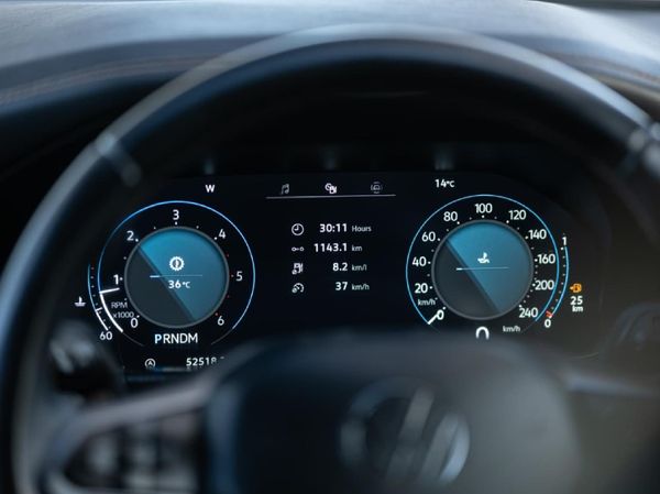 2024-Volkswagen-Amarok-30-TDI-V6-184kW-4Motion-Panamericana-Auto-Double image:21